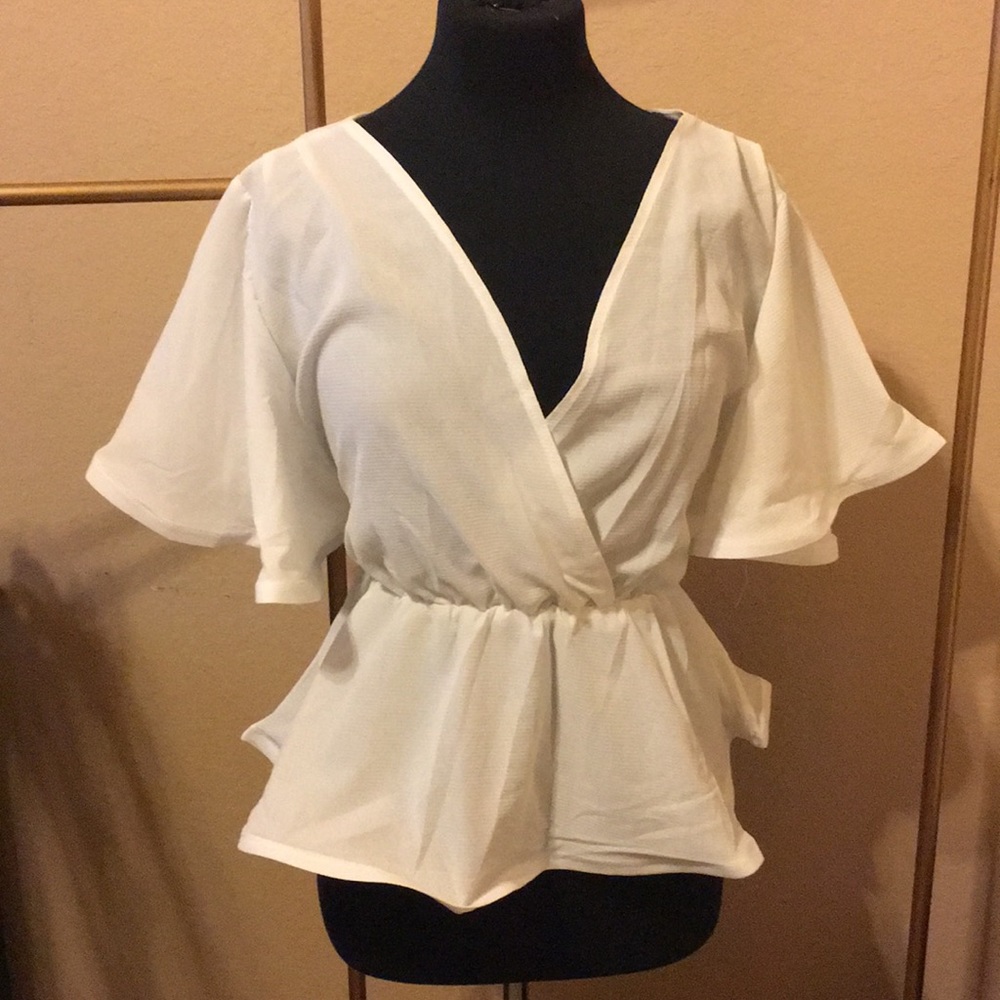 V-neck blouse with wide arms